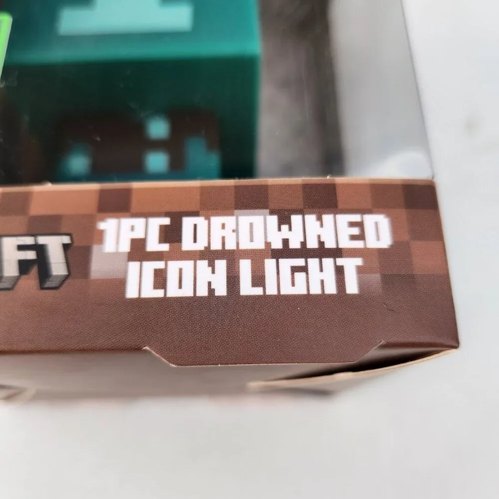 NEW Paladone Minecraft Skeleton Icon Light Nightlight Night Light Decor Bedroom